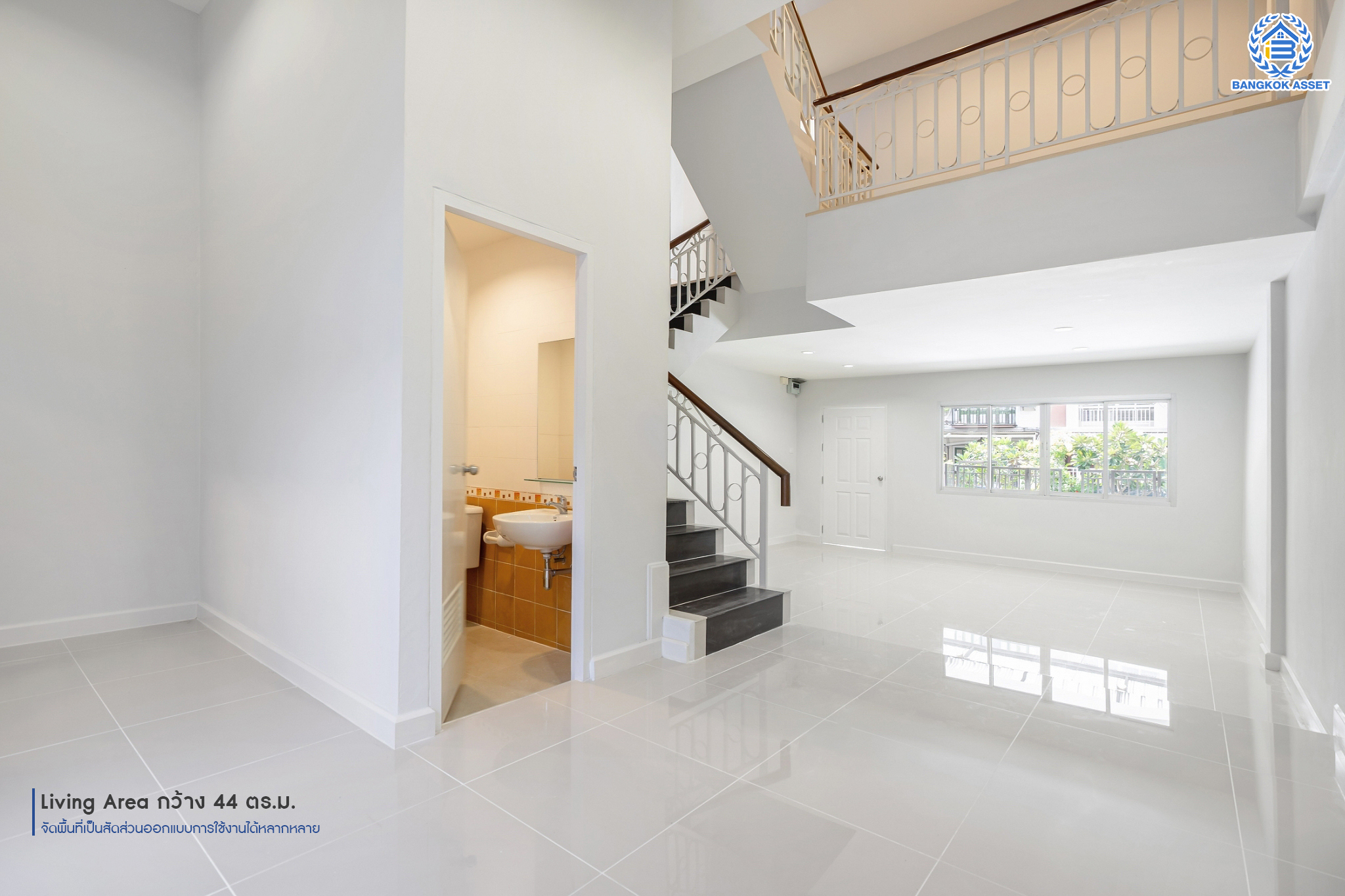 บ้านมือสองตกแต่งใหม่ ม.โรยัลสายไหมวิลเลจ สายไหม ทาวน์โฮม 3 ชั้น เนื้อที่ 20 ตร.ว. ฟังก์ชัน 3 ห้องนอน 4 ห้องน้ำ จอดรถได้ 1 คัน บนทำเลเชื่อมต่อหลายเส้นทาง ถ.รามอินทรา, ถ.สายไหม, ถ.พหลโยธิน, ถ.ลำลูกกา, ถ.สุขาภิบาล5 ใกล้สนามบินดอนเมือง ทางด่วน "รามอินทรา" และรถไฟฟ้าสายสีเขียว "สถานีแยกคปอ."